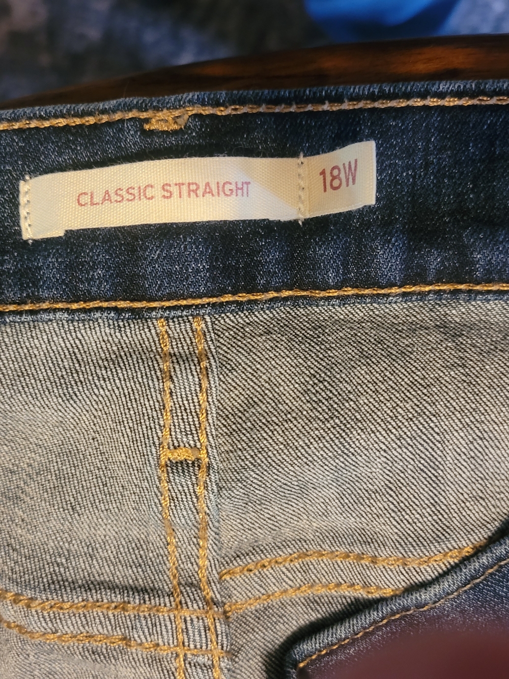 Levi's Classic Straight Women Jeans - Dark Blue with Gold Stitching
